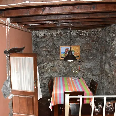 منزل ريفي Casa Bermeja *